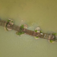 Cây Cầu Tuổi Dại - Nguyễn Mộng Giác